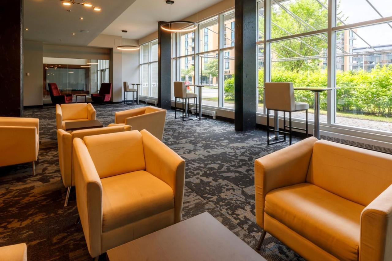 Four Points By Sheraton Levis Convention Centre Exterior photo
